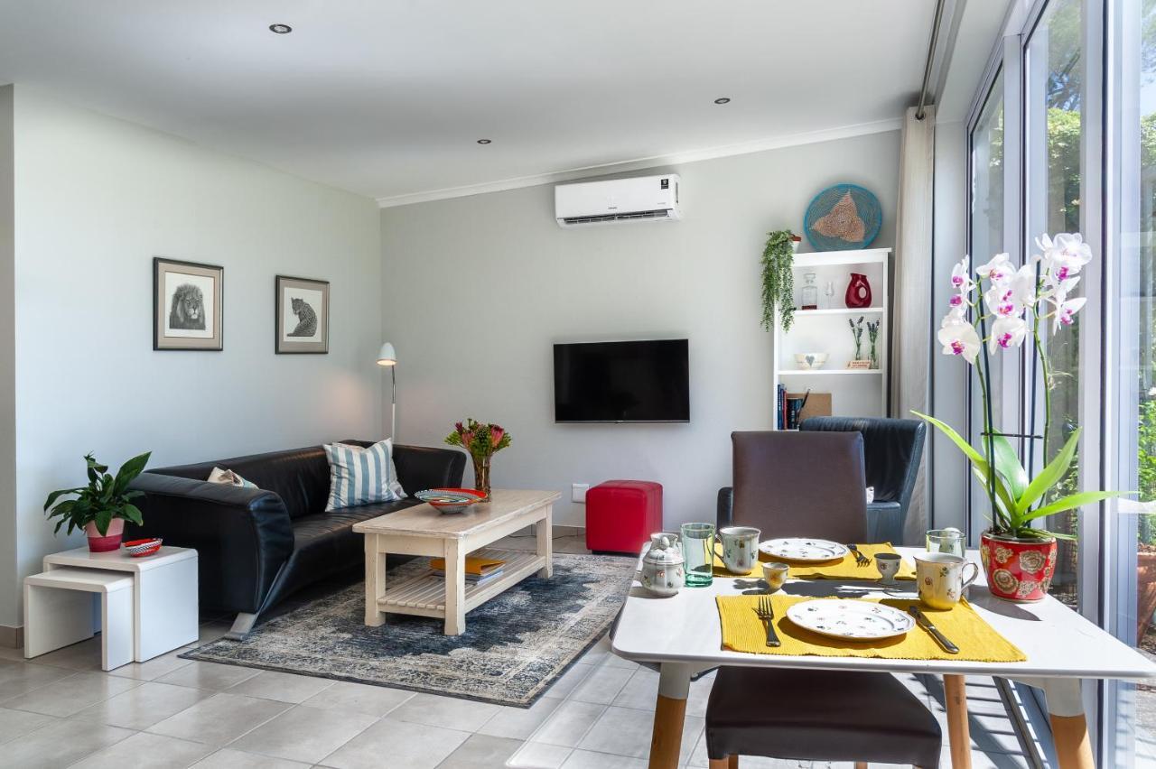 Tortelduif Cottage สเตลเลนบอช ภายนอก รูปภาพ