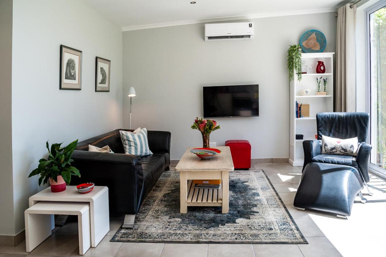Tortelduif Cottage สเตลเลนบอช ภายนอก รูปภาพ
